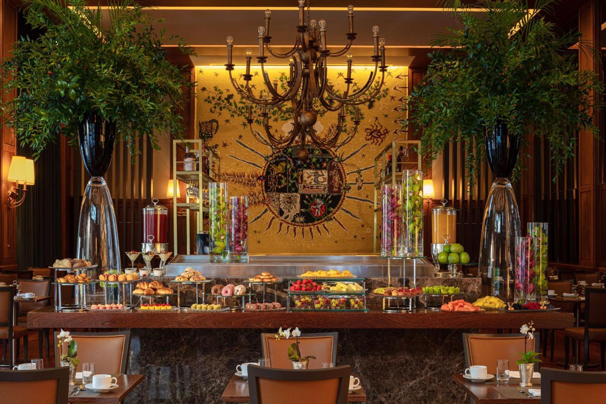 Tivoli Avenida Liberdade Lisboa - A Leading Hotel Of The World Kültér fotó The buffet at the lobby