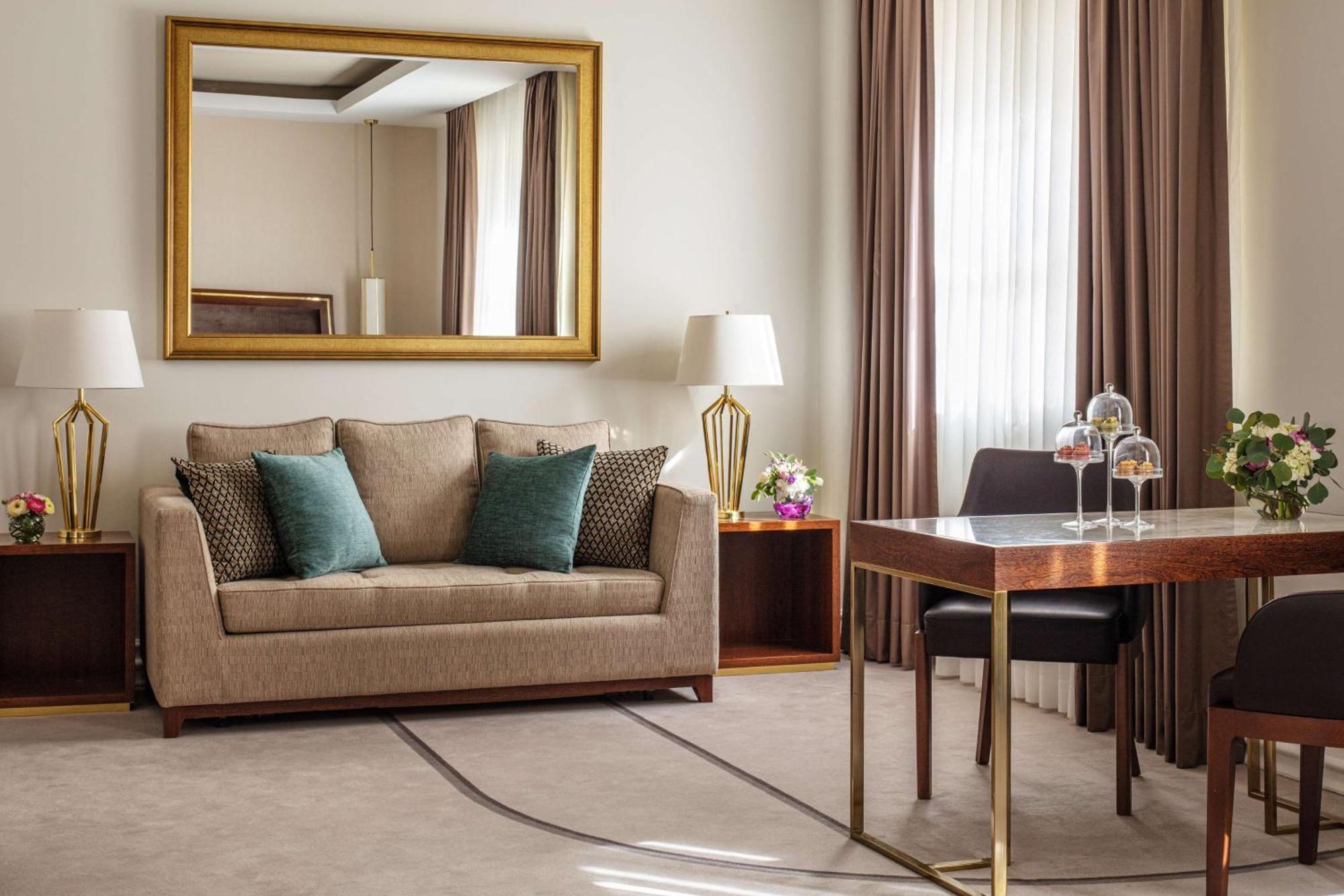 Tivoli Avenida Liberdade Lisboa - A Leading Hotel Of The World Kültér fotó A suite at the hotel