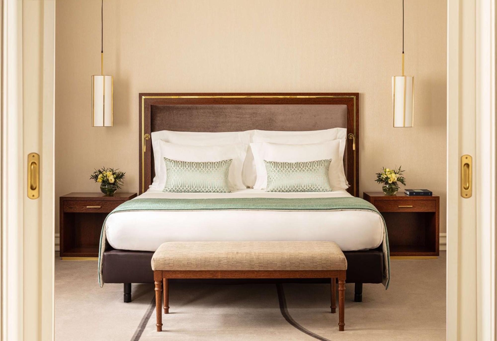 Tivoli Avenida Liberdade Lisboa - A Leading Hotel Of The World Kültér fotó A bedroom at the Four Seasons Hotel, London